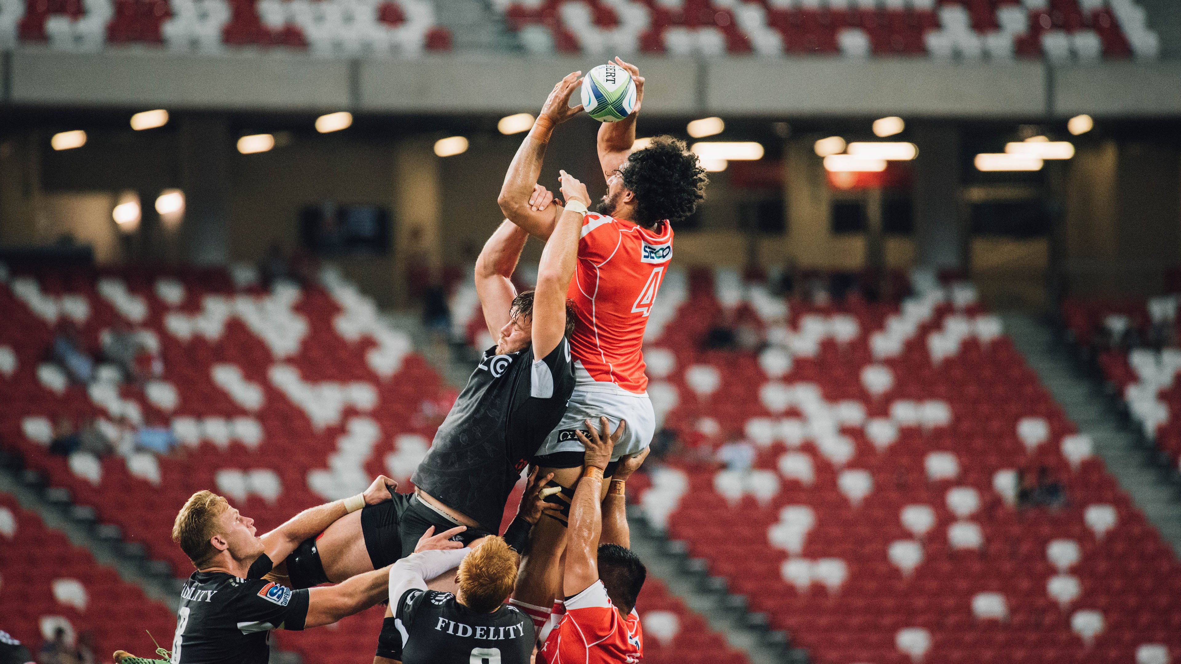 快船双核合体攻陷主场，快船双核合体攻陷主场是哪一场