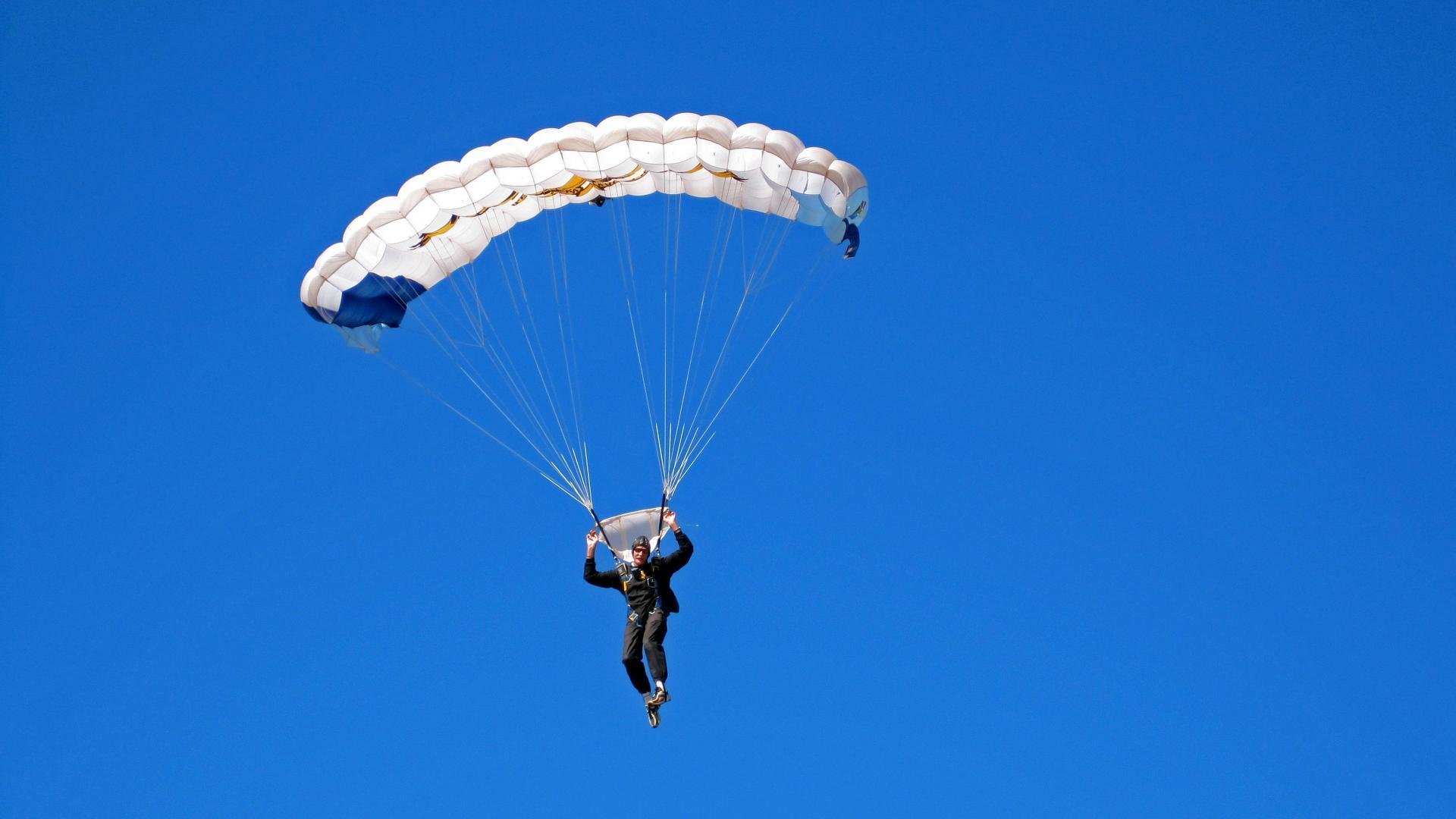 赛季最佳扣篮瞬间:谁的动作最震撼?,史上最佳扣篮